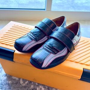 Donald Pliner Men's Black leather and White/Silver Designer Shoes